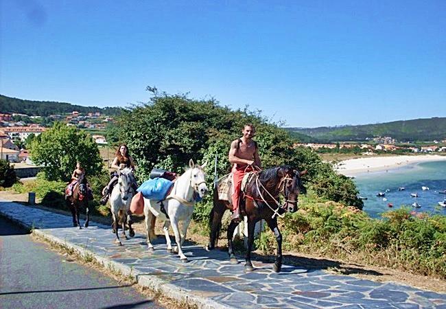 Paseo Del Puerto *